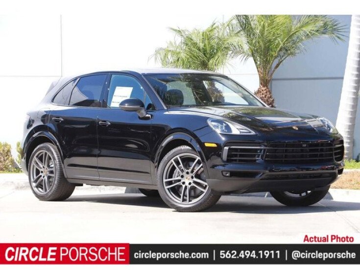 Thumbnail Photo undefined for New 2023 Porsche Cayenne